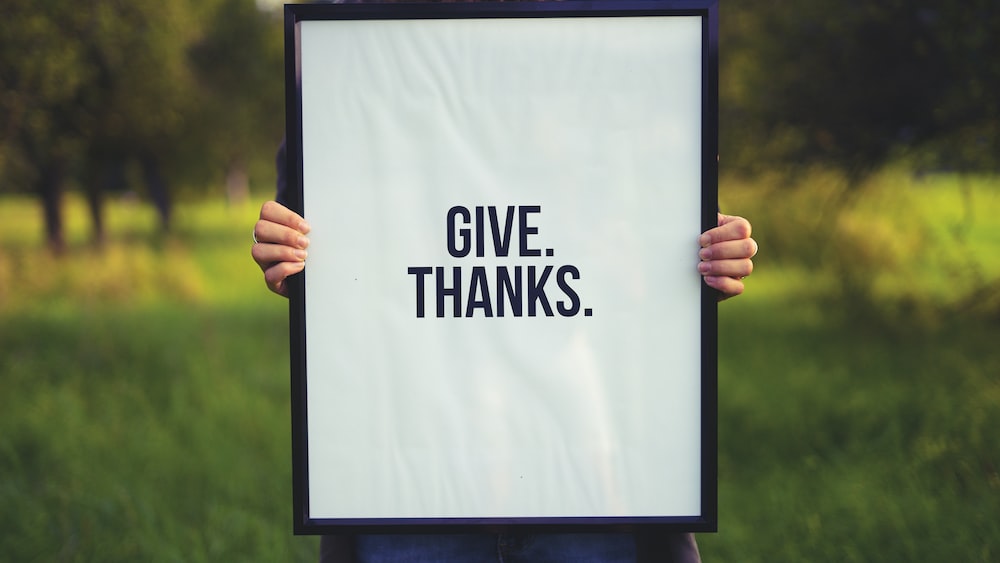 Gratitude Reminder: Give Thanks Wooden Frame