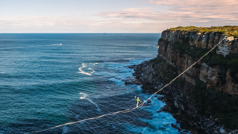 Highlining for Resilience: Conquering Challenges Above the Ocean