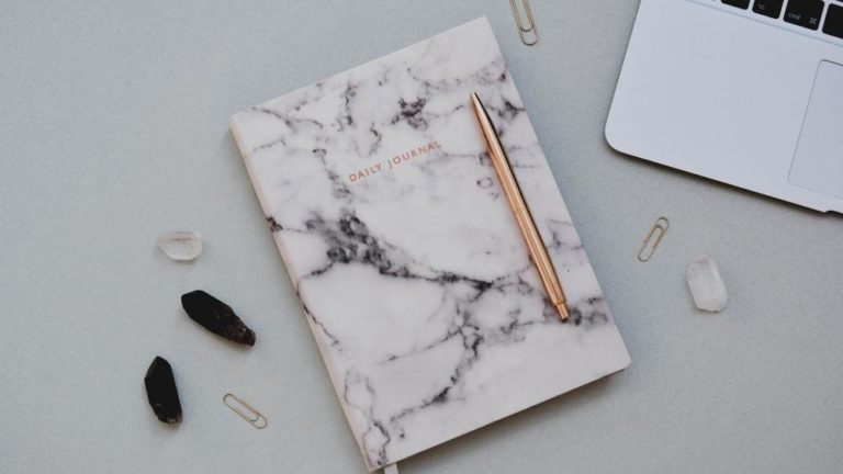 How To Bullet Journal: Start Living Your Best Life Today