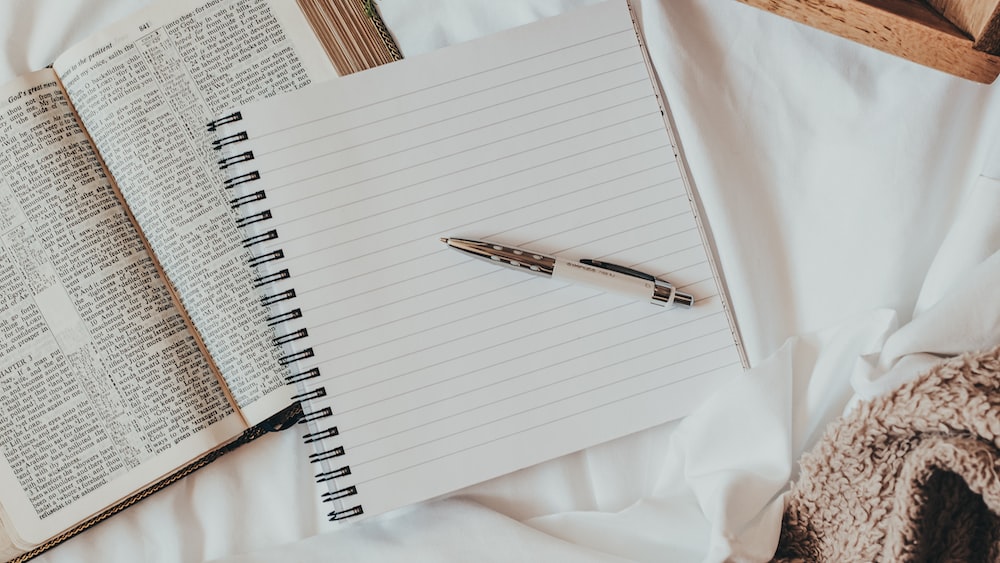 Journaling Essentials for Mindful Seniors