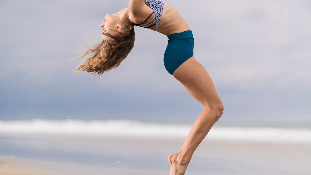 Kate Rogge: Mindful Dancing by the Ocean