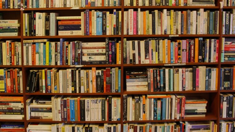 All 9 Tony Robbins Books (Full List)